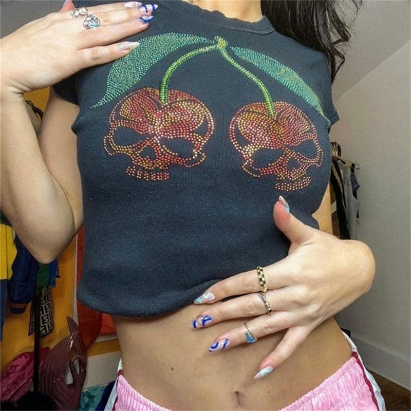 Estética punk magro emo menina - Y2K Graphic Baby Tee Crop avaliação e preço